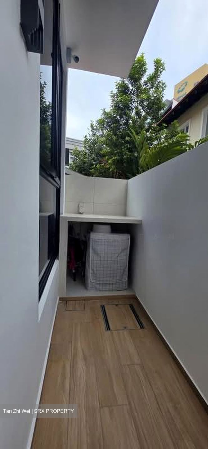 Eng Aun Park (D11), Terrace #604806121